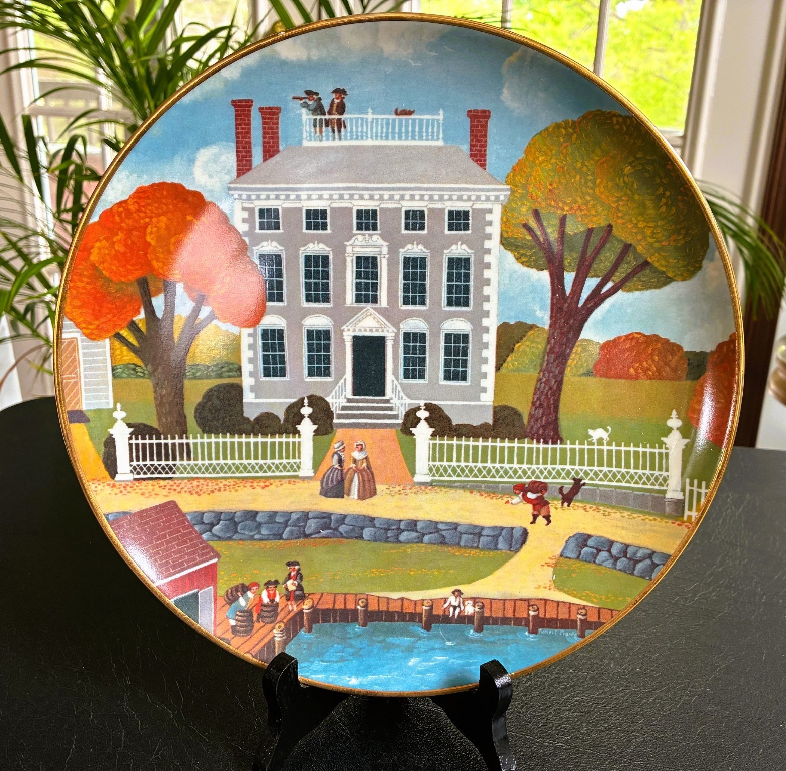 Museum Editions ~ Moffatt-Ladd House ~ Colonial Heritage Gold Rimmed Plate 10.5\