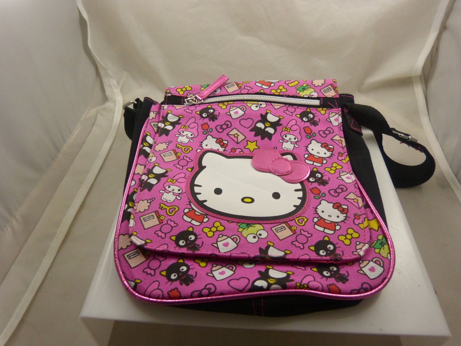 Hello Kitty crossbody purse Sanrio Claire's black Pink white bag