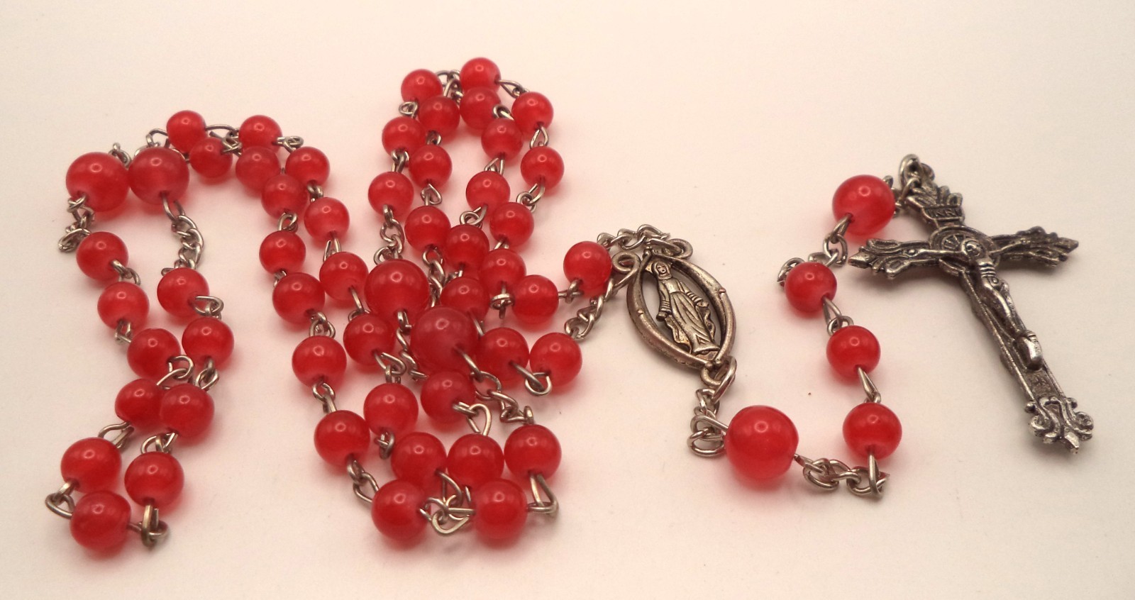 Vintage Red Cats Eye Glass Rosary Double Sided Crucifix Miraculous Medal 22”