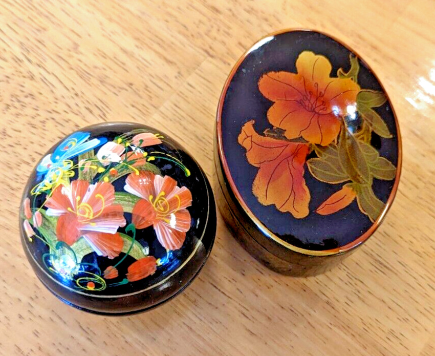 Vintage Set Of 2 Black Wood Floral Laquer Trinket Boxes Hand Painted jewelry box