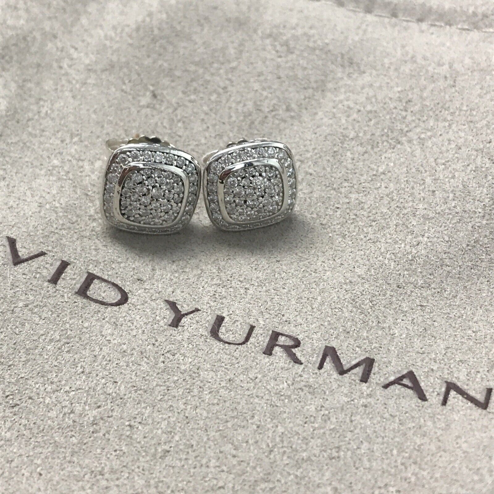 David Yurman 925 Silver 585 Pave' Diamond Petite Albion Stud Earrings DY Pouch