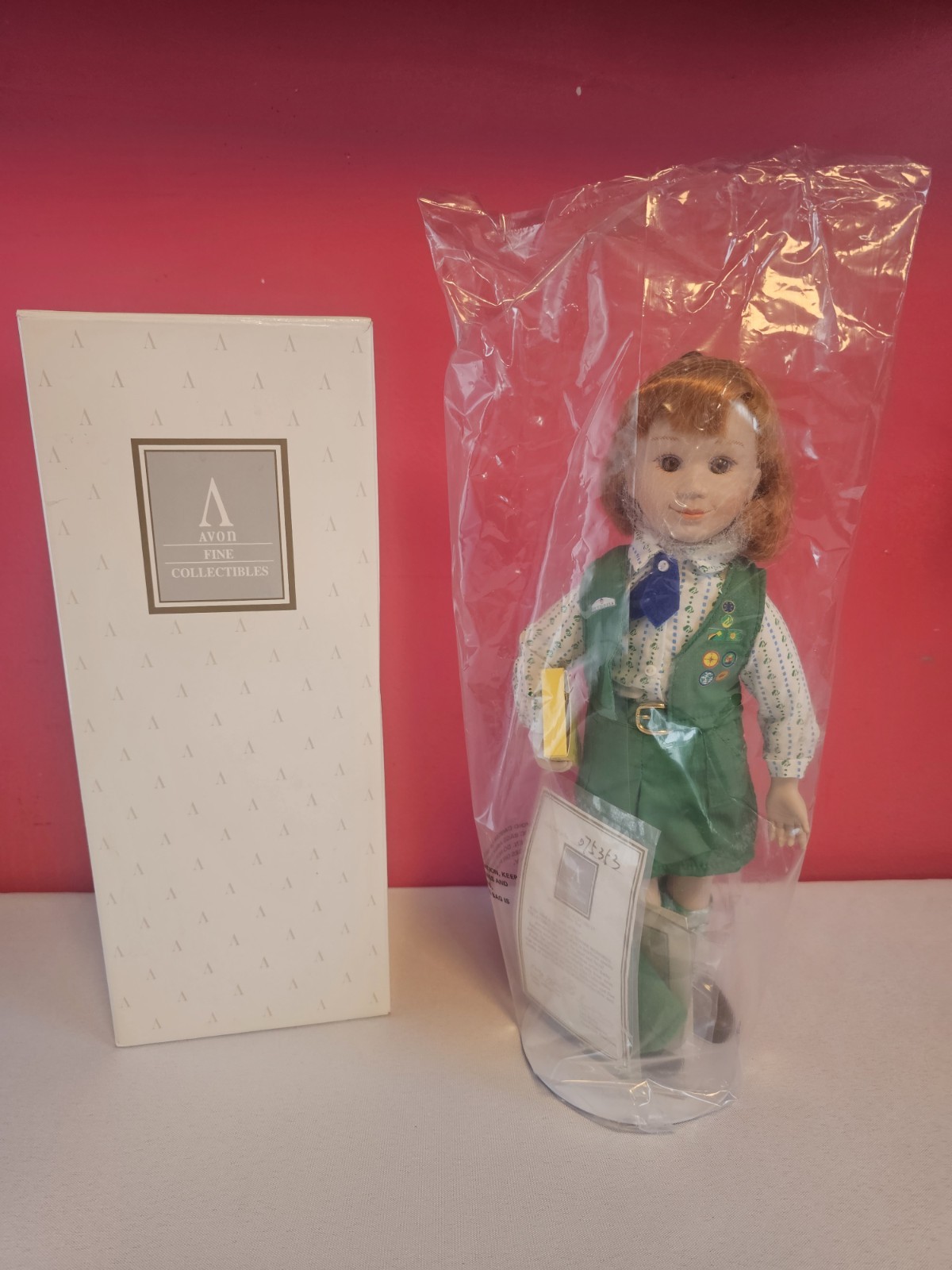 Junior Girl Scout Doll VTG '95 Avon Tender Memories Porcelain Doll 14