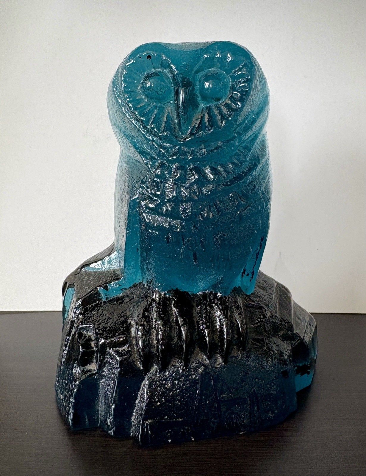 BLENKO Art Glass Barred Owl Bird Bookend Sculpture In Cerulean Blue 7”