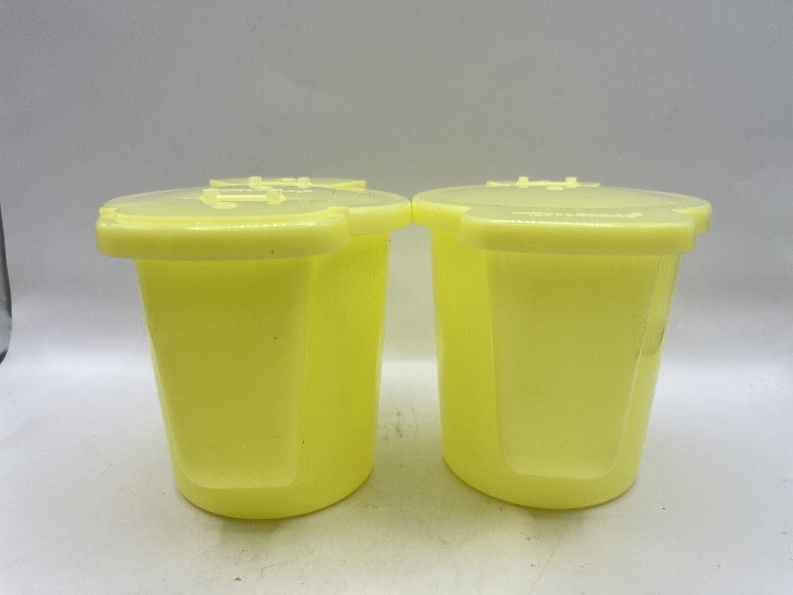 Vintage Yellow Tupperware Sugar And Creamer EUC 574-11 And 577-9
