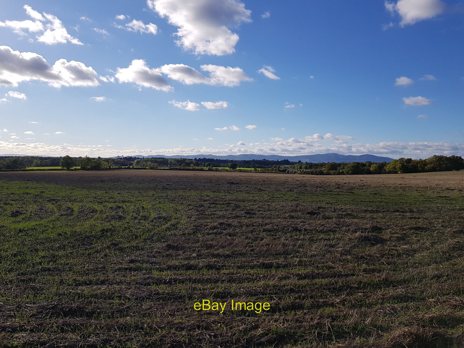 Photo 6x4 Long distance view to the northern Malvern Hills Besford\/SO914 c2021