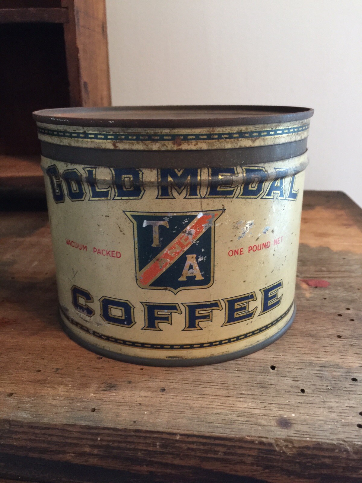 ANTIQUE GOLD MEDAL TIN LITHO 1LB COFFEE CAN MANSFIELD OH 1929 T & A Co. Rare