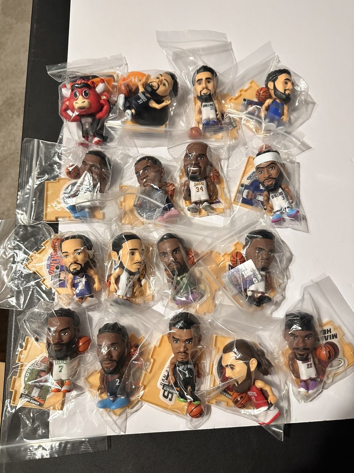 NBA Ballers Series 2 Zuru 5 Surprise Figures 17 Total/Different 