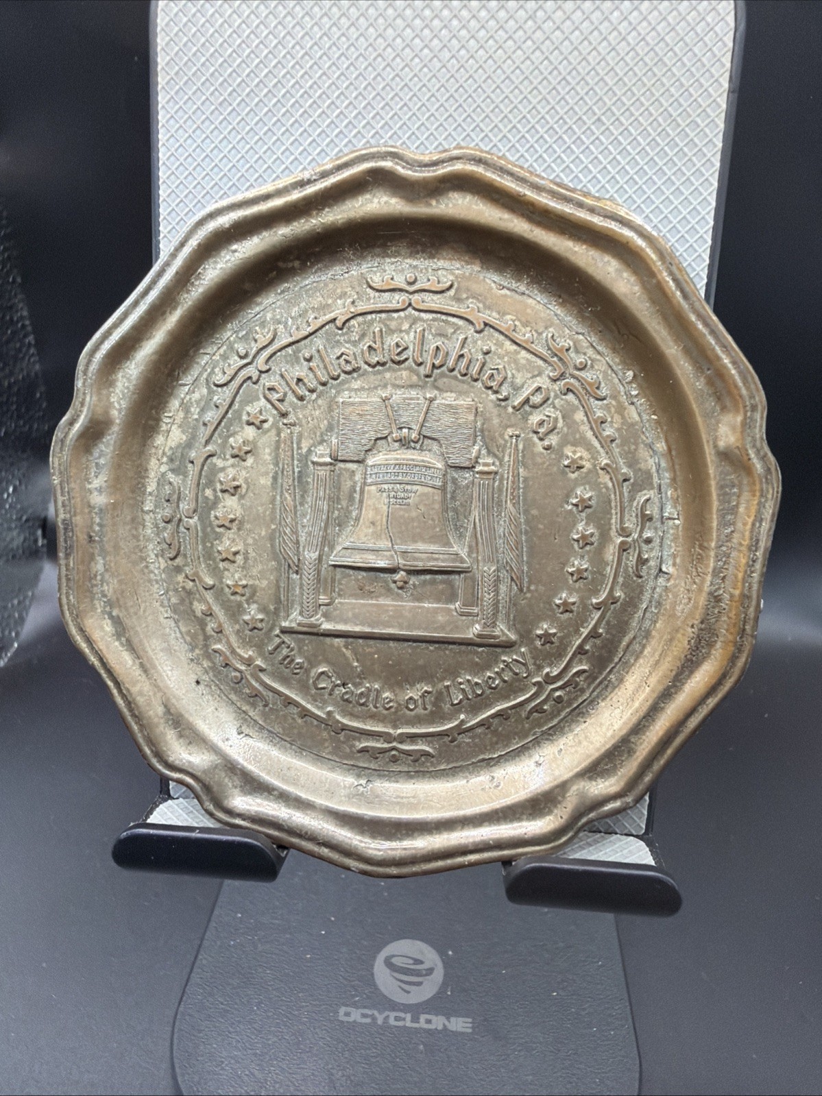 Stamped Vintage Souvenir Ashtray. Philadelphia Pa The Cradle Of Liberty. 