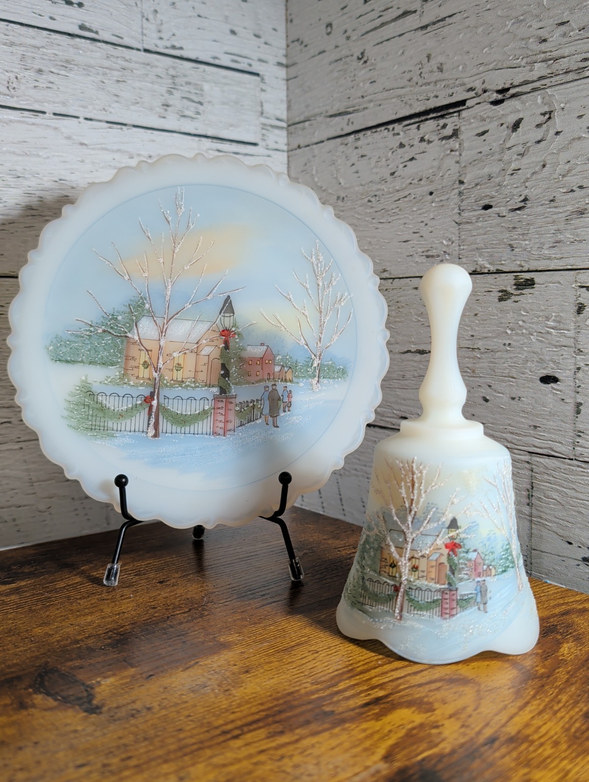 VTG Fenton 1991 Satin Christmas Eve Plate & Bell  Christmas at Home Series