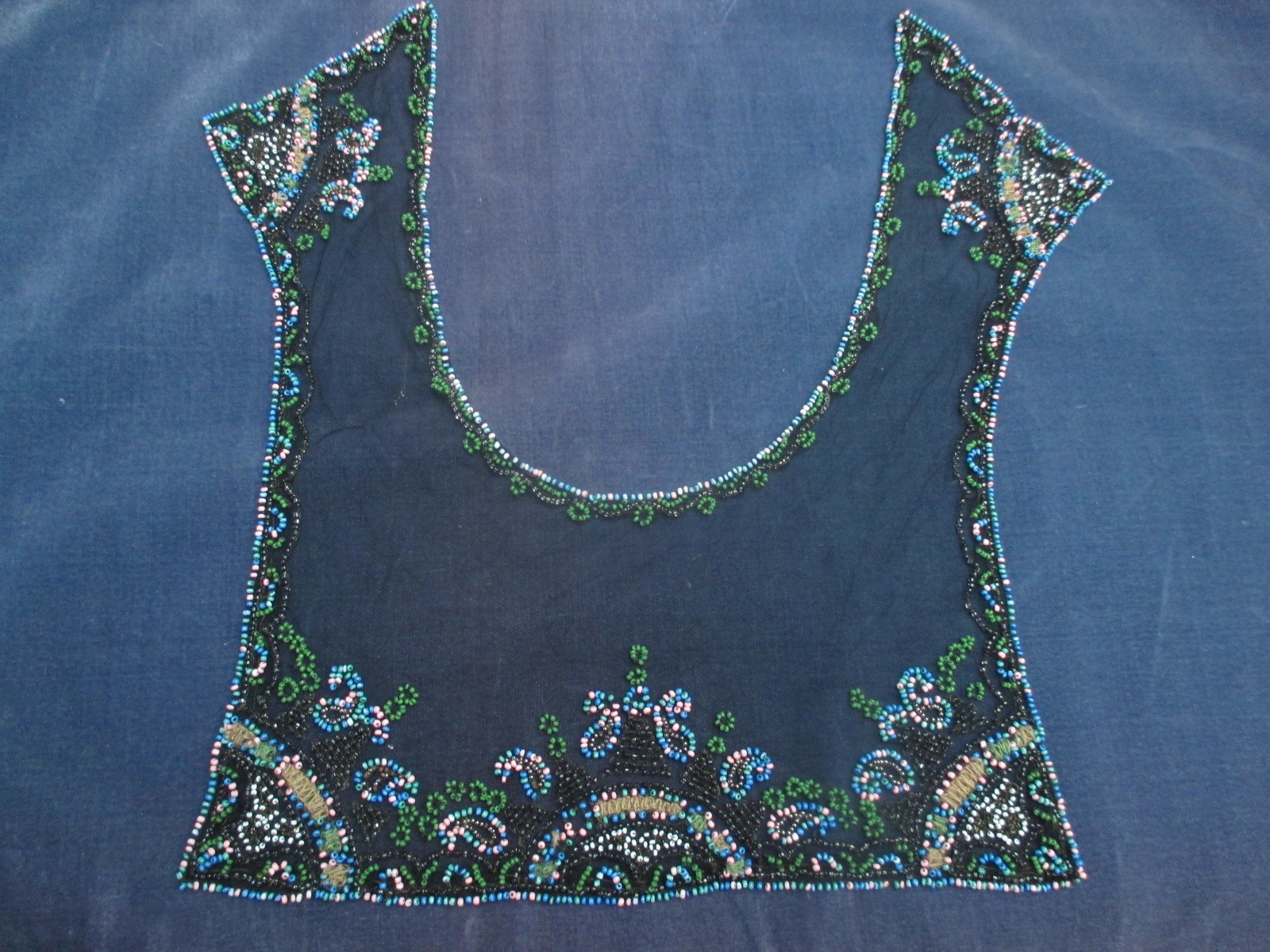 Vintage 20s 30s beaded collar