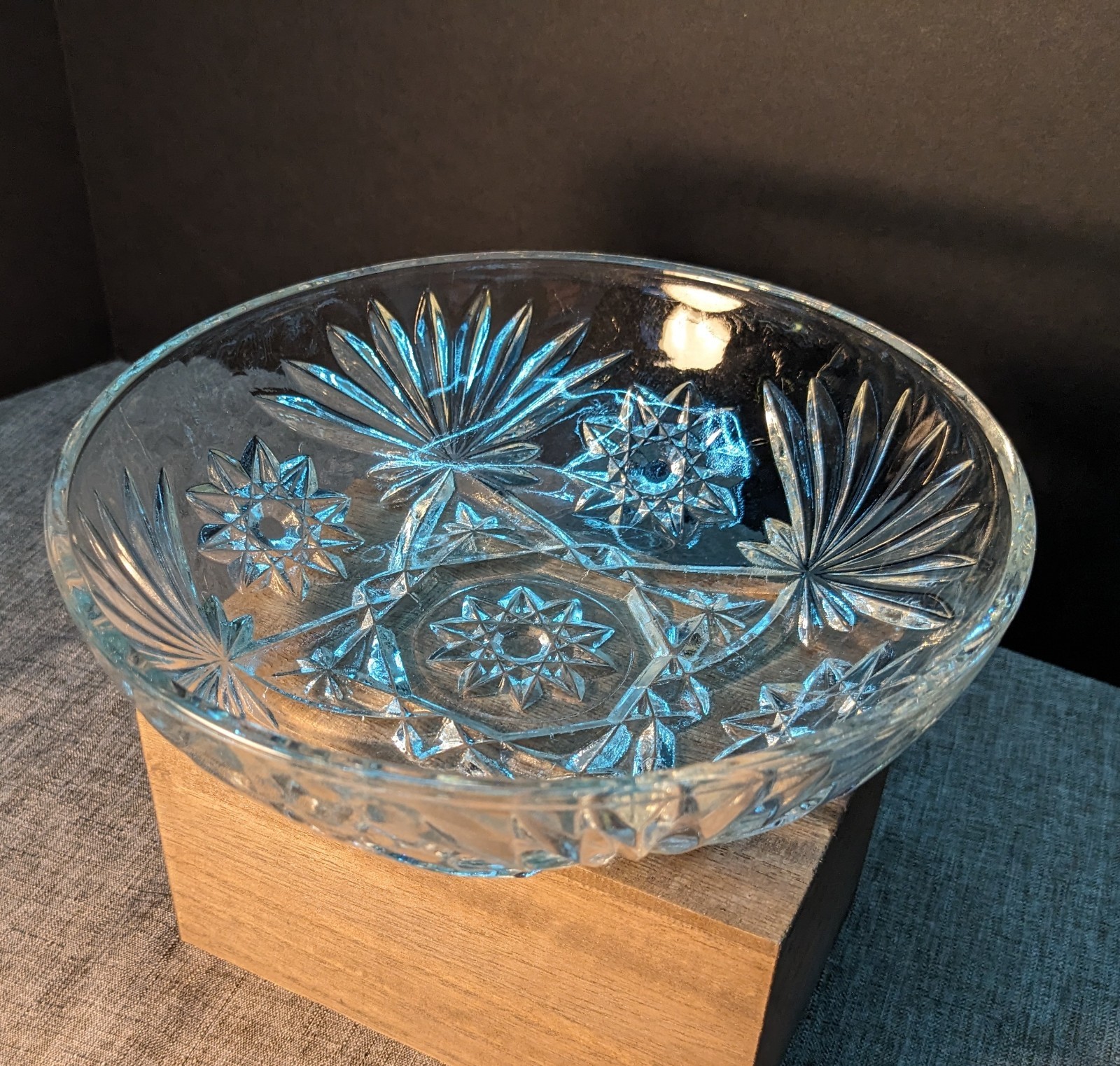 Vintage Anchor Hocking EAPC Prescut Star Glass Bowl 7” X 2” Berry Server 