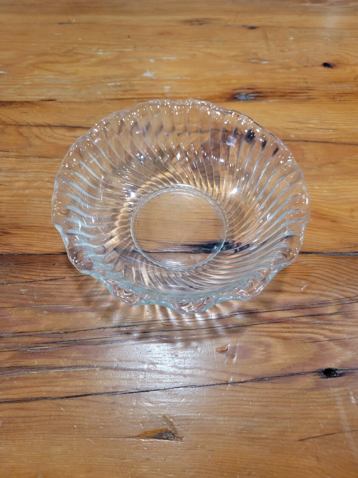 Vintage Glass Bowl - Scalloped Swirl Edge, Clear Glass Serving Candy Dish - 7.5