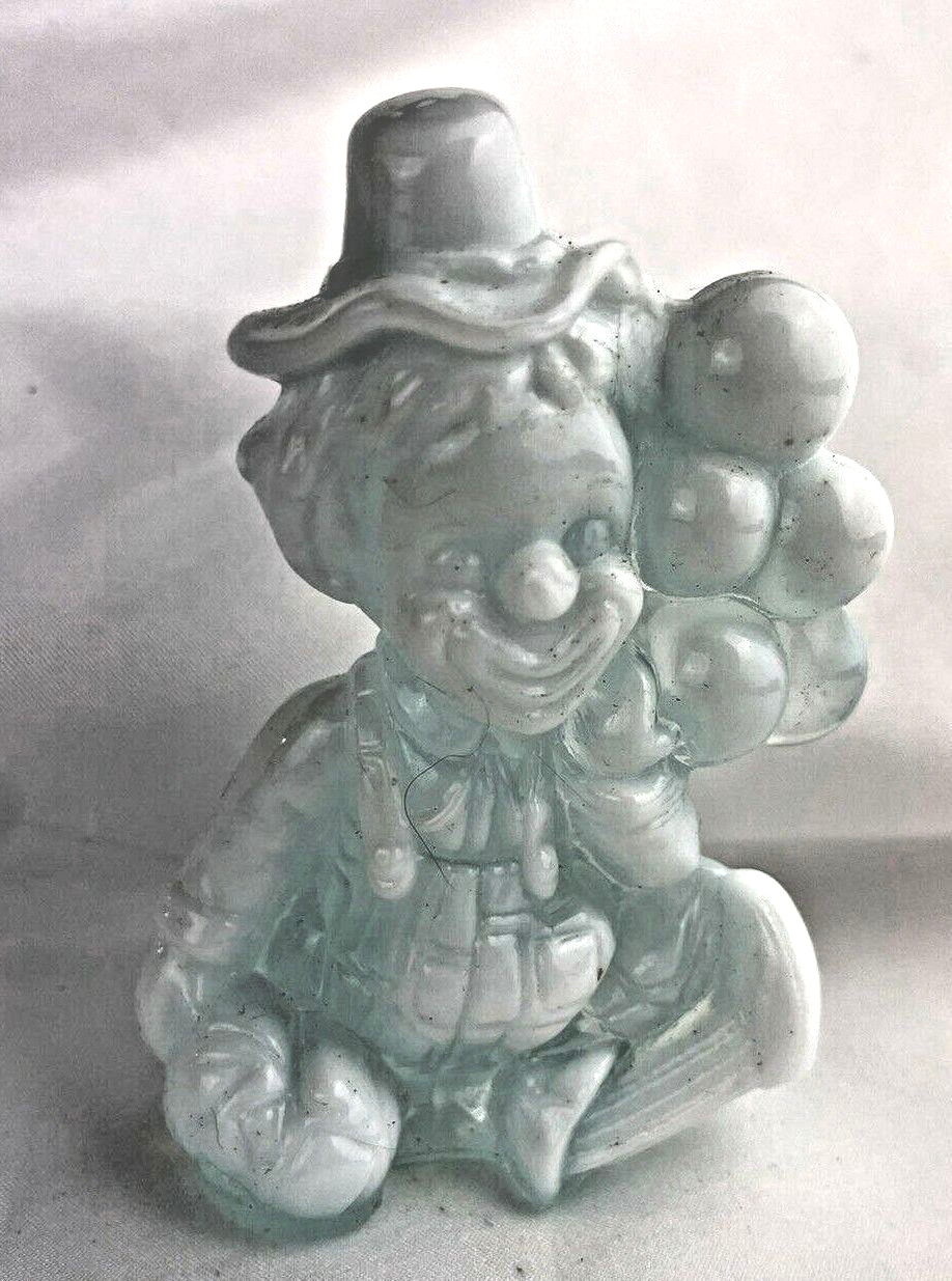 Vintage Mosser 1981 All The World Loves A Clown 1981 Cleo Art Glass Figurine