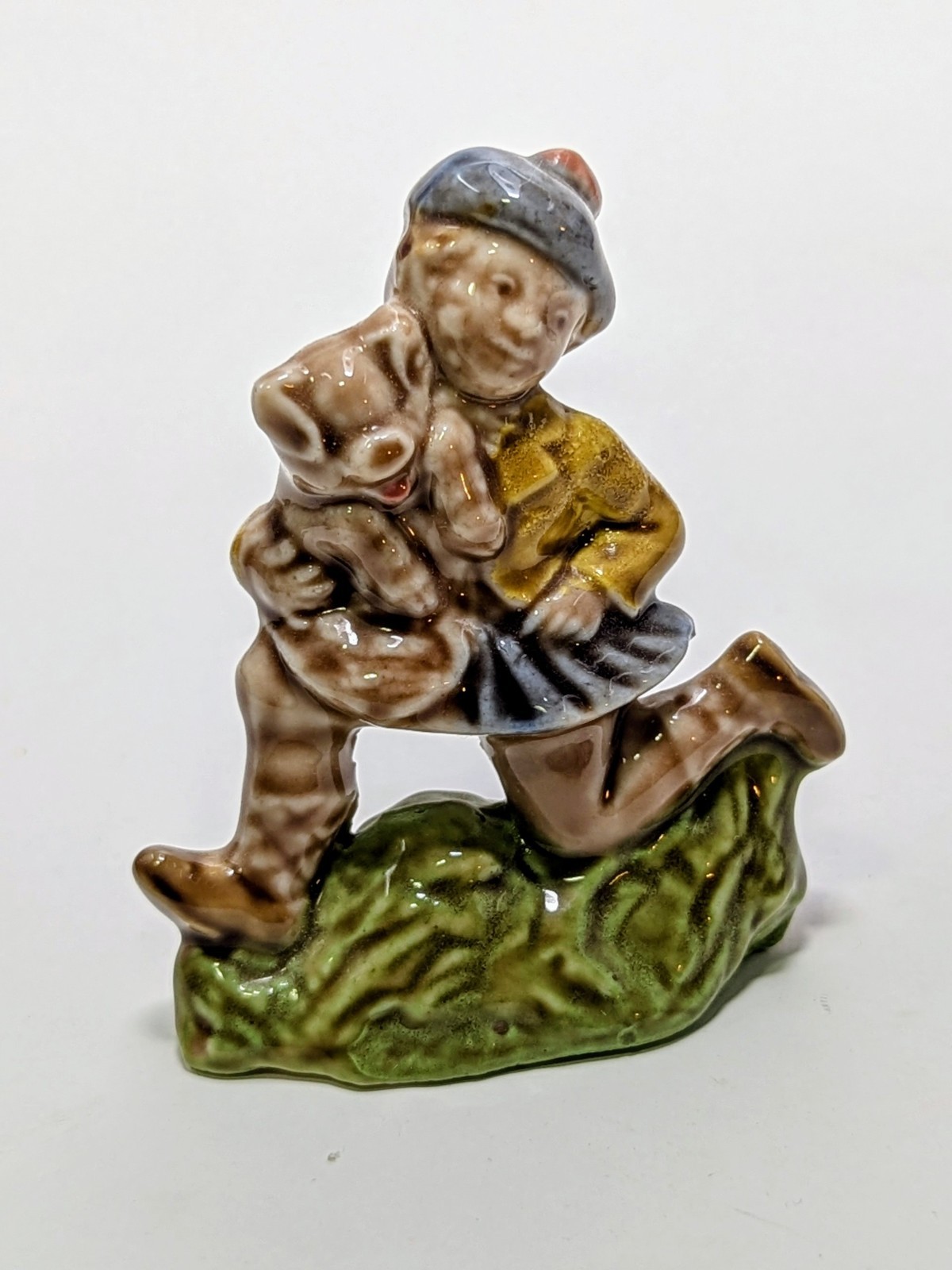 Wade England Large Nursery Rhyme Porcelain Figurine Tom the Piper\'s Son Blow Up Wade England Large Nursery Rhyme Porcelain Figurine Tom the Piper\'s Son Blow Up