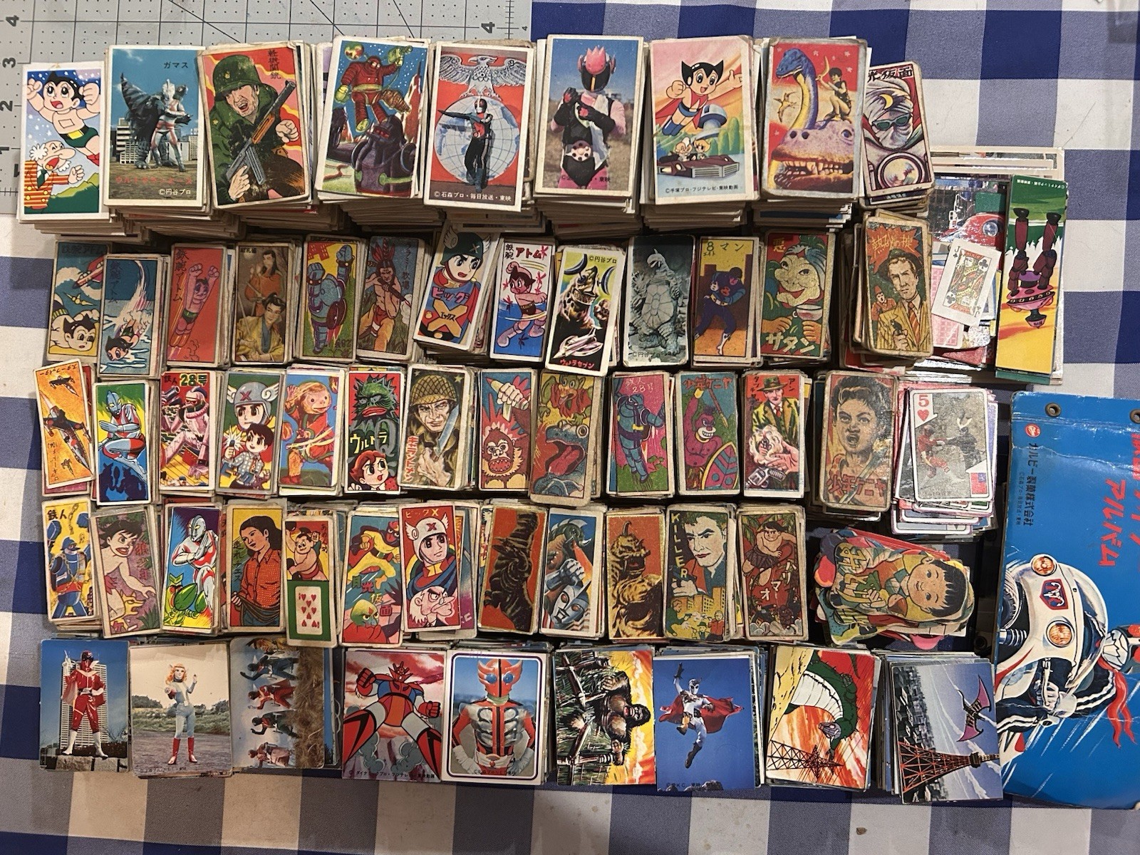 Japanese Menko Set - 2,900+ cards  Monsters, Ultraman, Moonlight Mask, Astro Boy