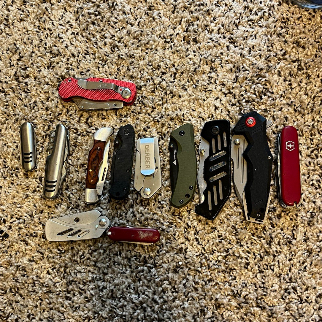 Gerber Mixed Lot Pocketknives & Multi-Tools, Swiss Army, Scissors/Corkscrew