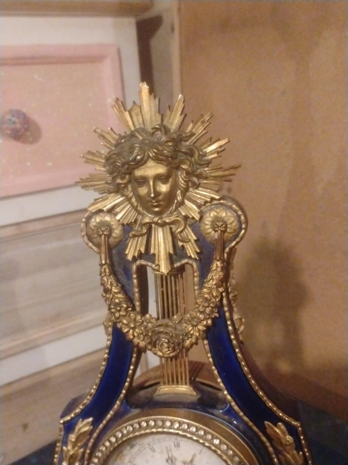 Vintage Victorian Style Mantel Clock 