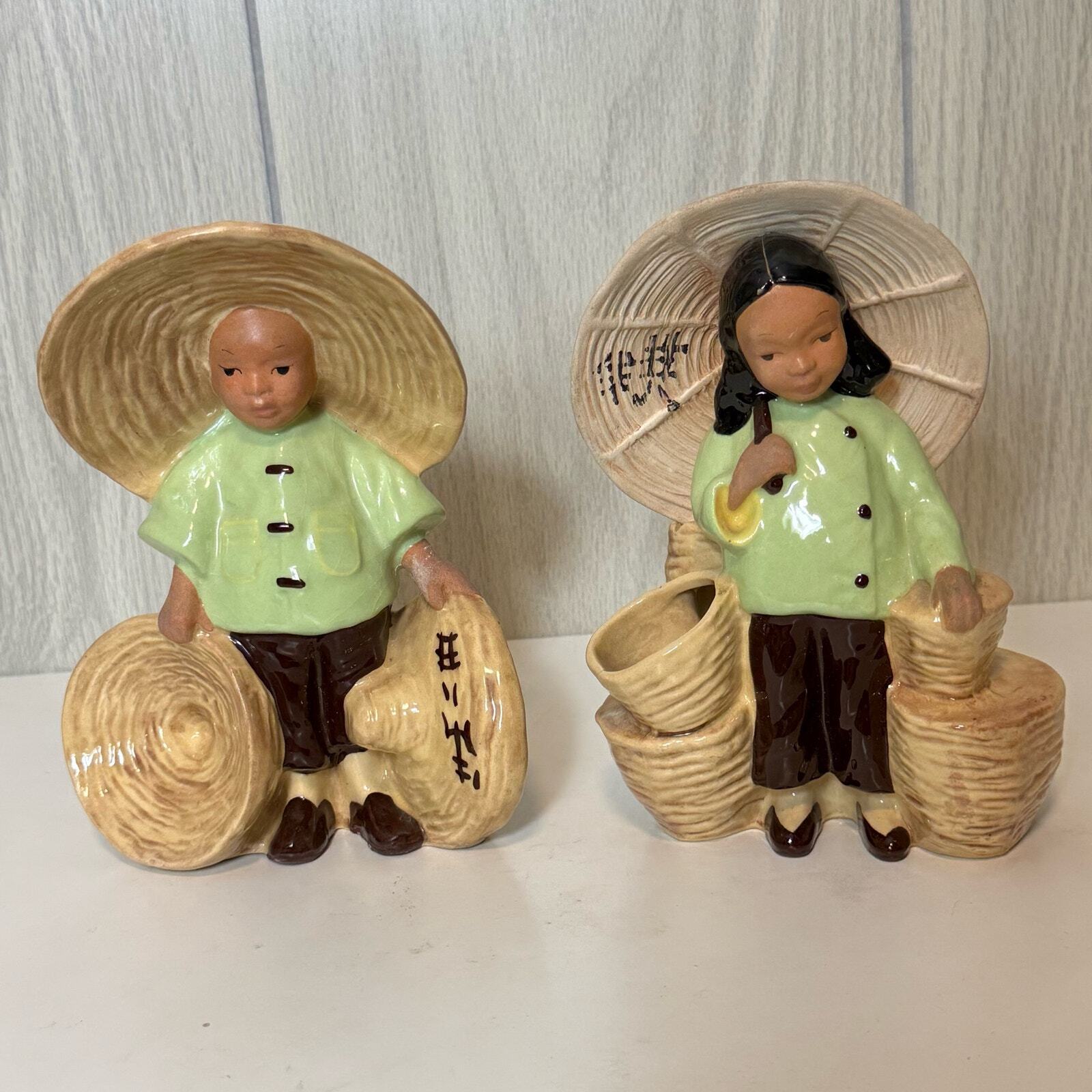 Vintage  McCarty Bros signed 1948 Asian Boy & Girl Planters w umbrella figurines