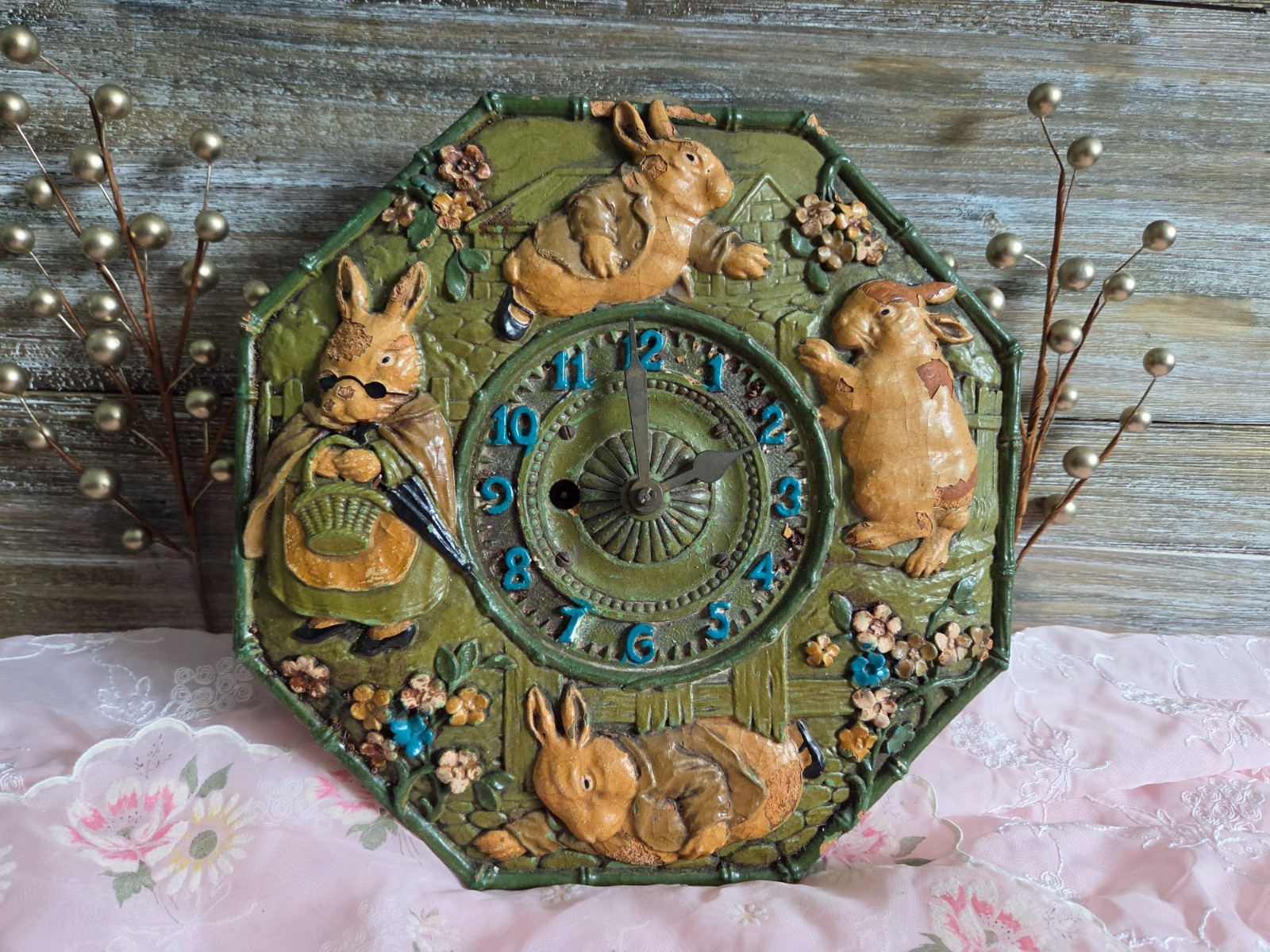 Antique Lux Clock Rabbit Nursery Rhyme 1930\'s Key-Wind Juvenile Wall Clock