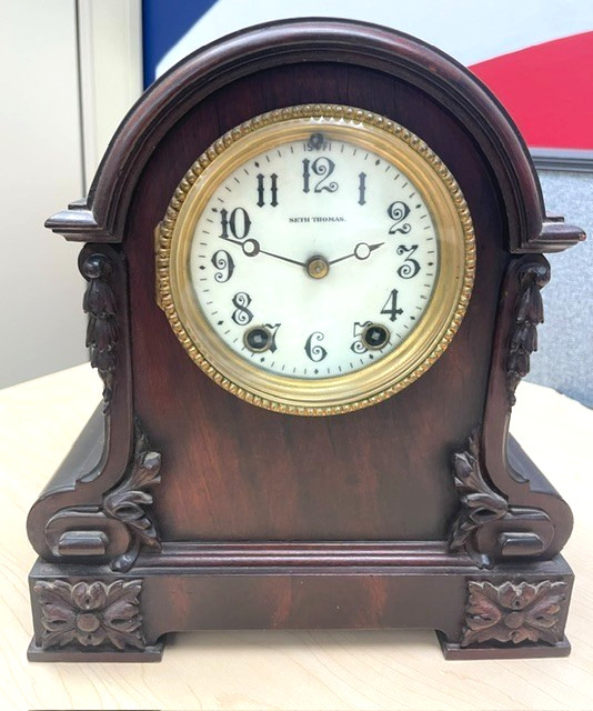 RARE ANTIQUE SETH THOMAS MANTLE CLOCK CITY SERIES MILAN BEEHIVE PORCELAIN FACE