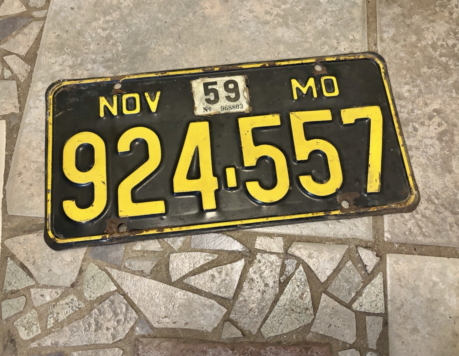 1959 Missouri License Plate # 924-557, 1957