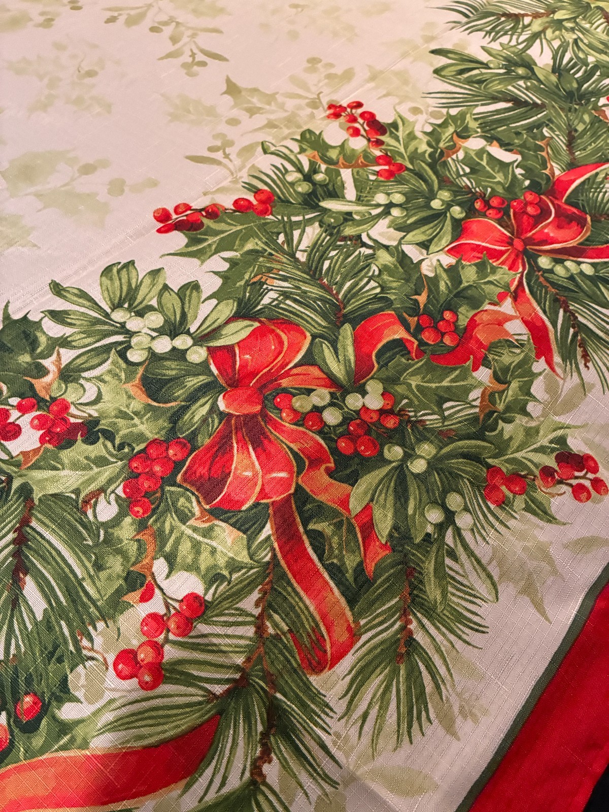 HUGE Gorgeous Christmas PRINT Tablecloth Holly Berry Bows Polyester 143x60