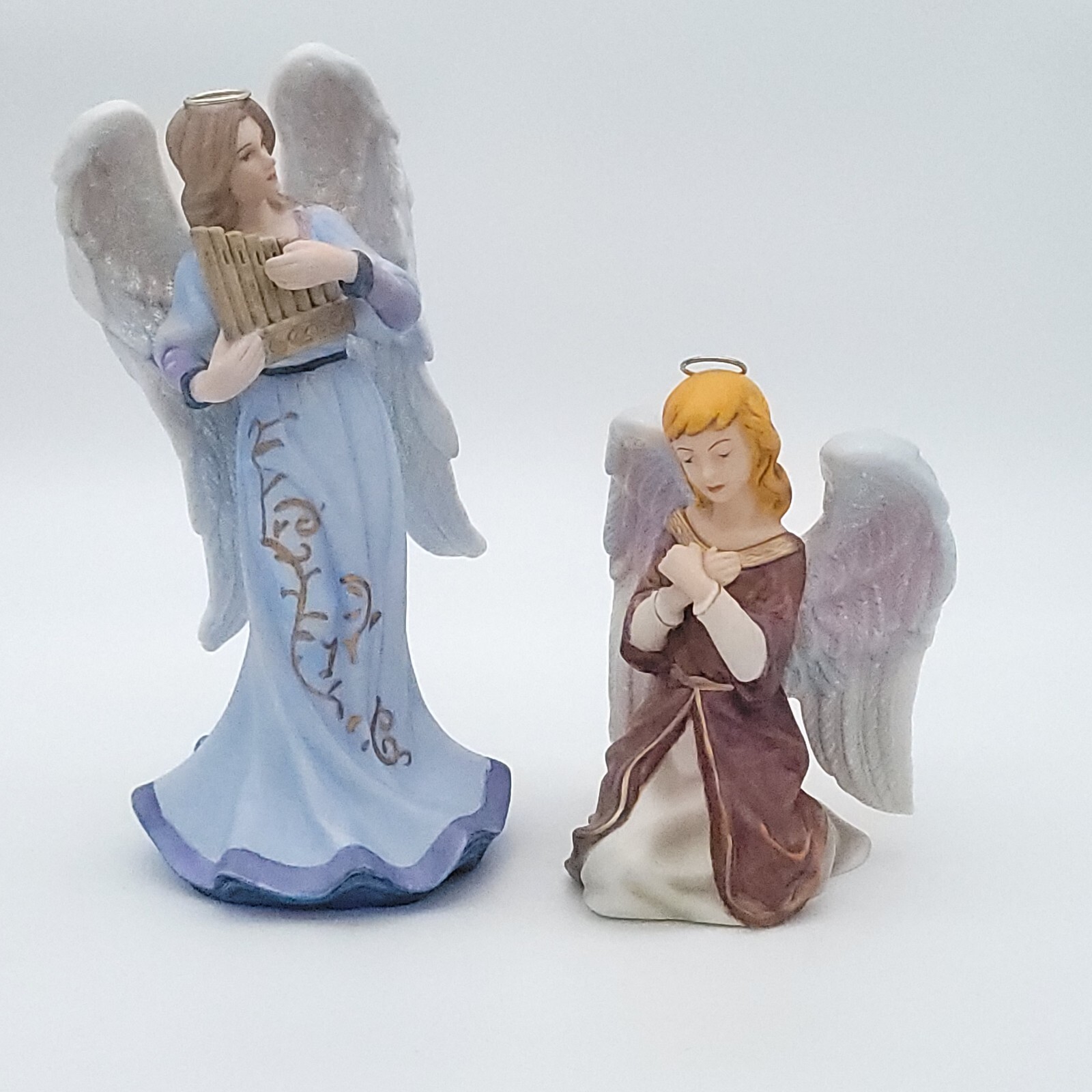 Hawthorne Village Angel of Prayer & Heaven\'s Melody Kinkade Nativity 2002/3