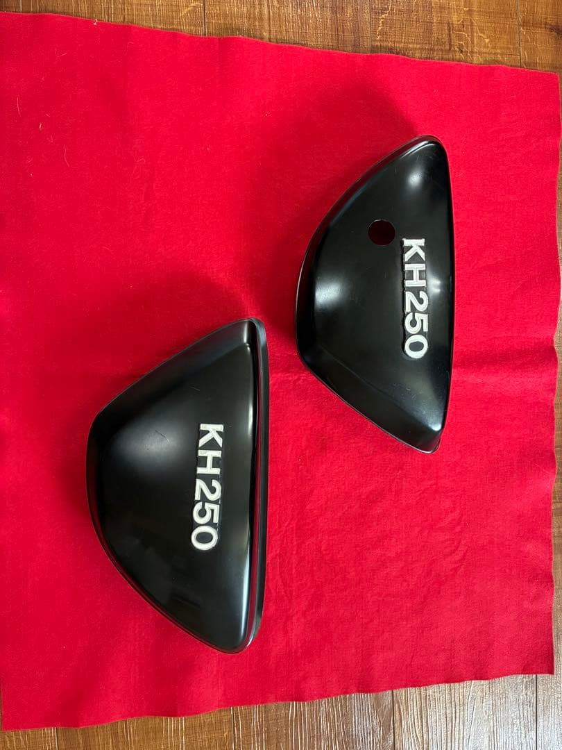 Kawasaki KH250 Side Cover Set Black OEM Left & Right Motorcycle Parts