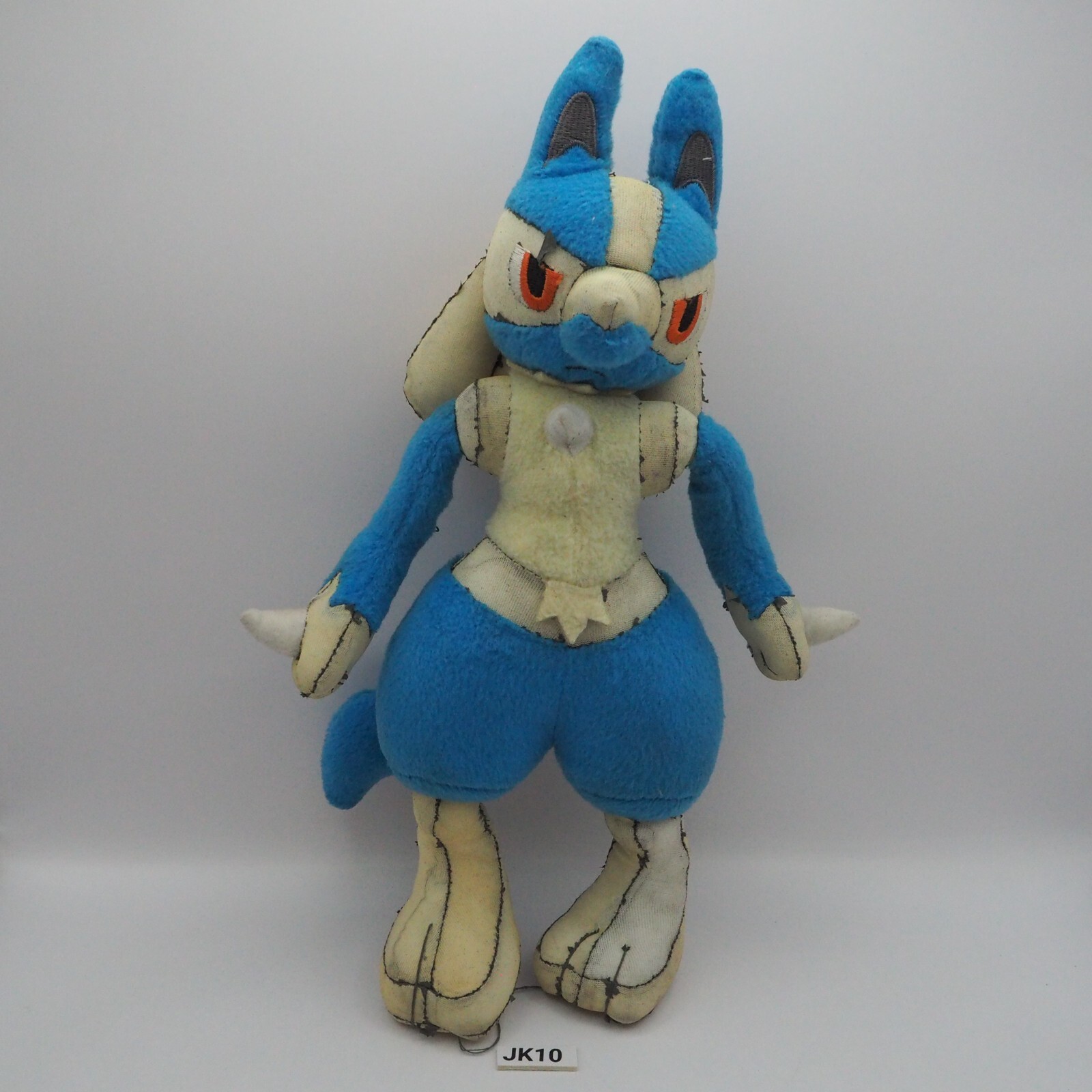 JK10 JUNK DAMAGED Lucario Pokemon Center 2006 Removed Vinyl Plush 10\