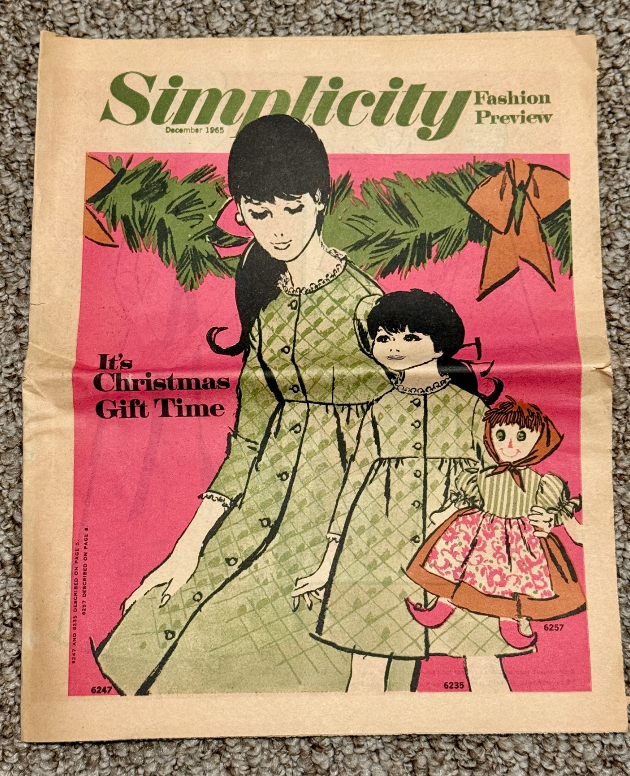 December., 1965 Vintage Simplicity Fashion Preview Sewing Pattern Booklet