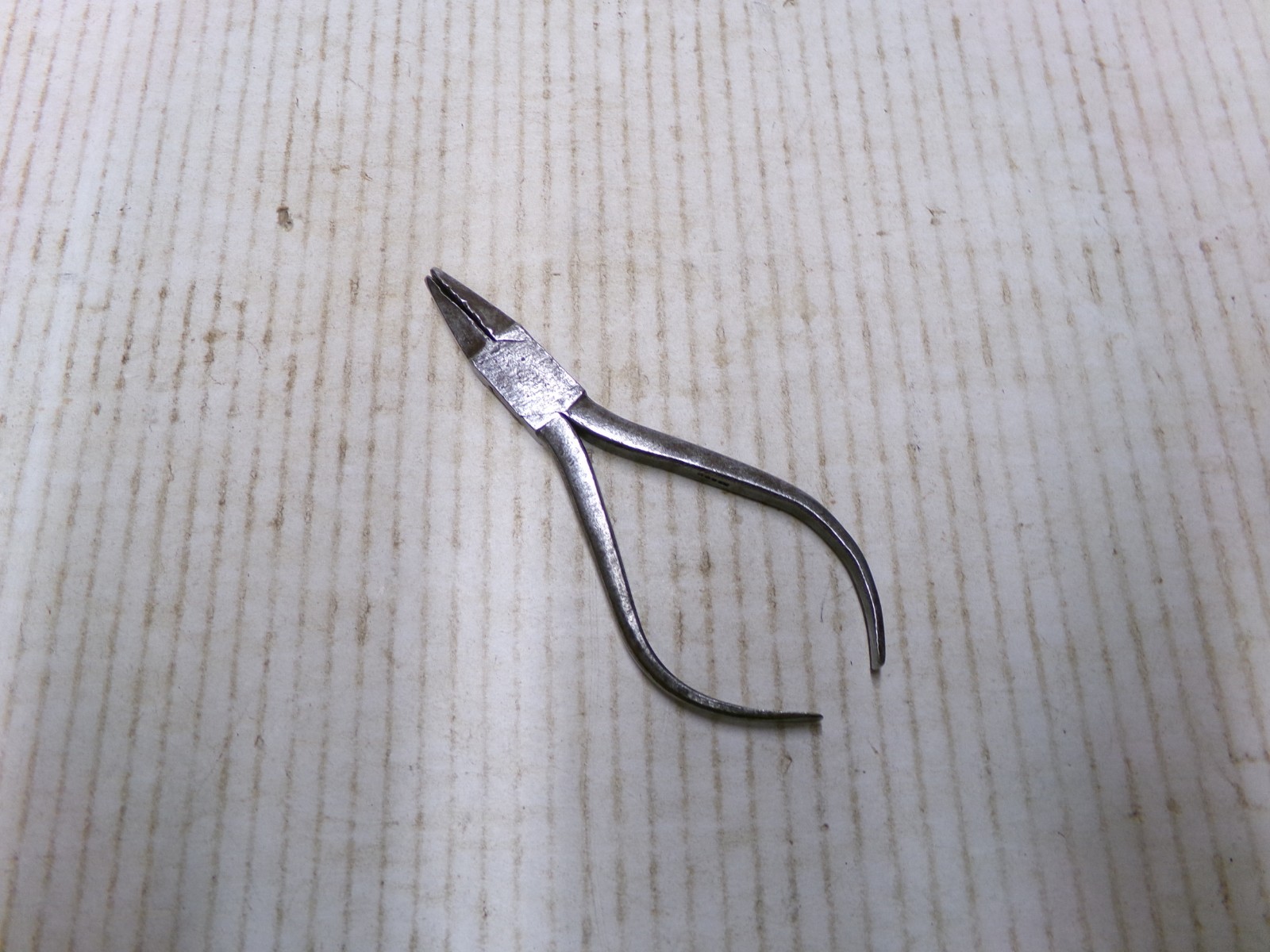H & S Pliers 5\