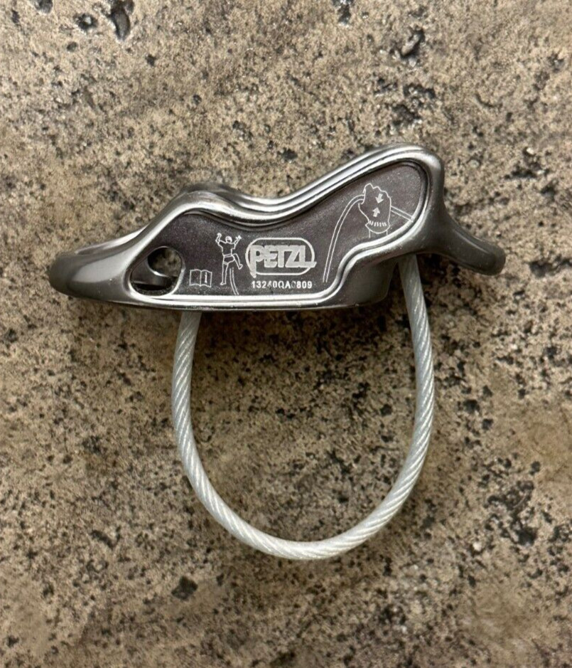 NEW Petzl Reverso 4 Belay Device, U-85
