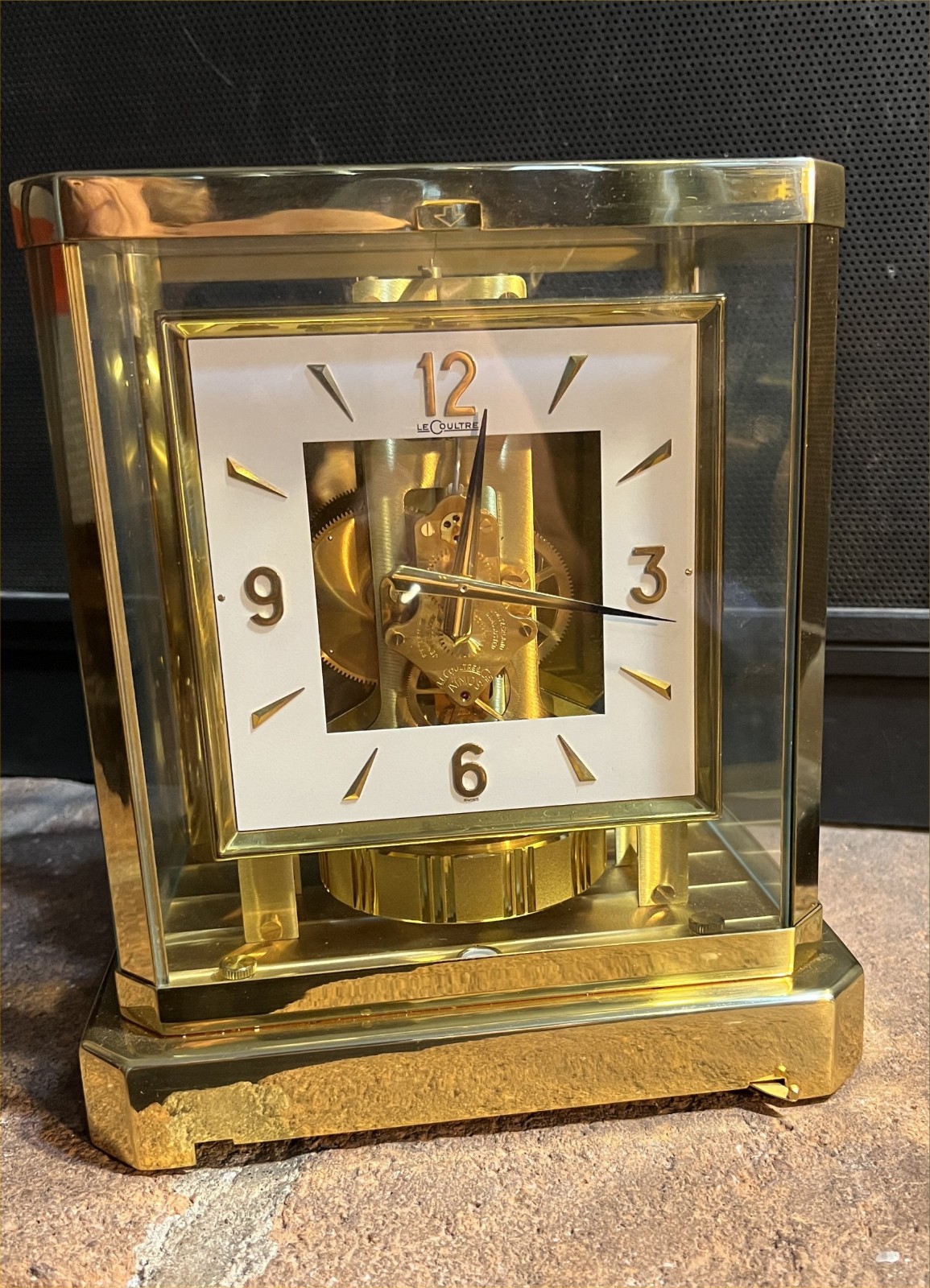 Excellent Jaeger LeCoultre Square Dial Atmos 528-8 Clock Working Great