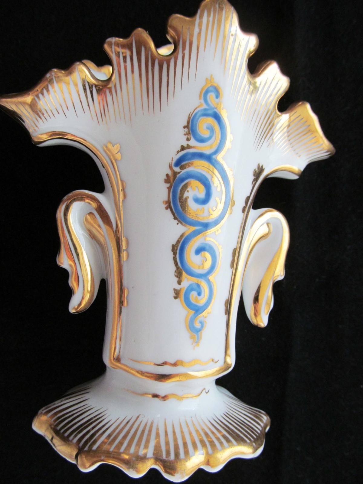 Antique Paris Porcelaine (Vieux Paris) French Wedding/Spill Vase Just 5