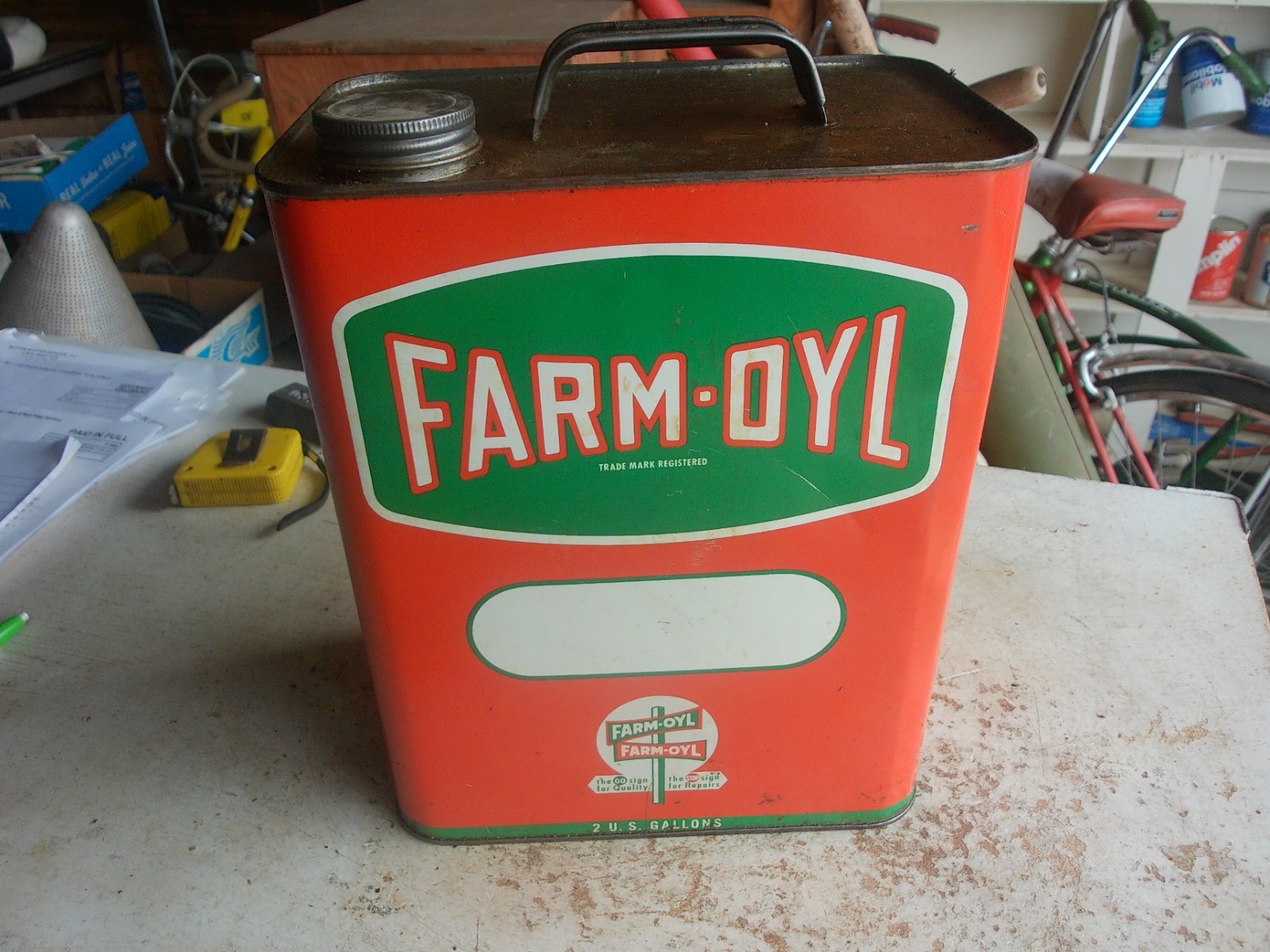 Vintage Empty 2 Gallon Oil Can Farm-Oyl NICE  Lot 26-50