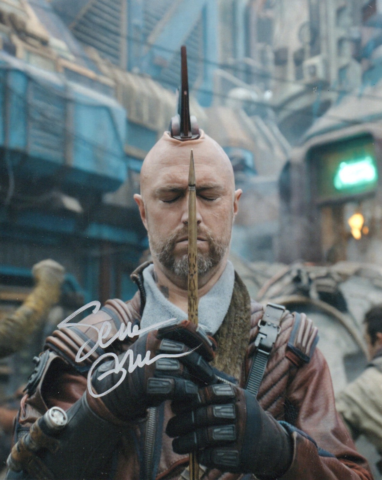 SEAN GUNN SIGNED PHOTO GUARDIANS OF THE GALAXY  (2)