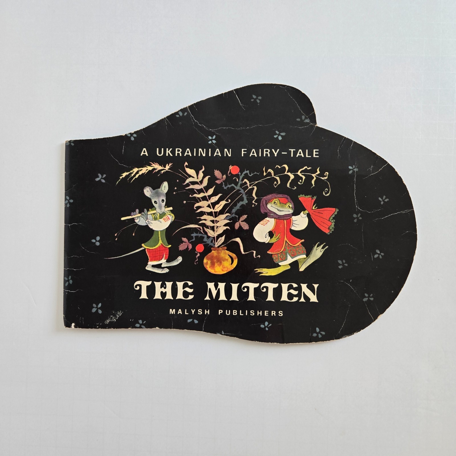 Vintage 1979 The Mitten Ukrainian Fairy Tale USSR Malysh Shaped Children’s Book
