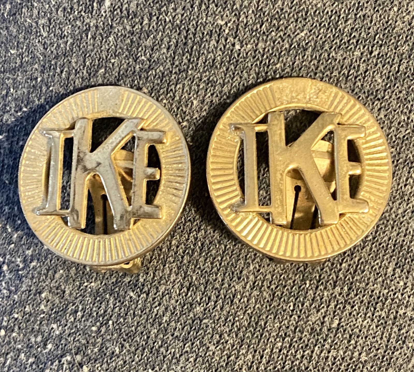 1952/1956 DWIGHT D EISENHOWER IKE CAMPAIGN ELECTION GOLD TONE Earrings