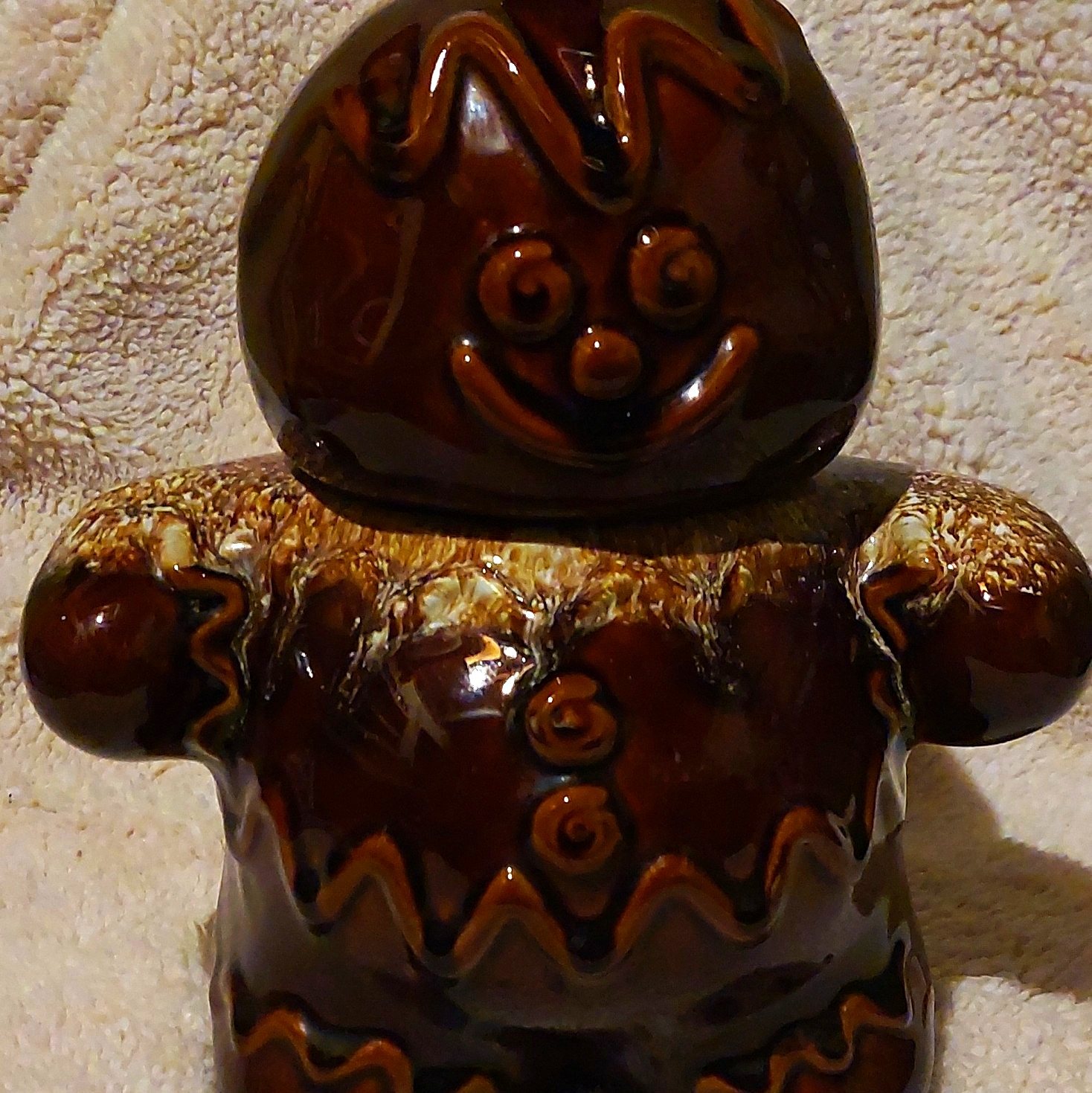 Vintage Hull Pottery Gingerbread Man Cookie Jar Brown Drip Glaze EXCELLENT