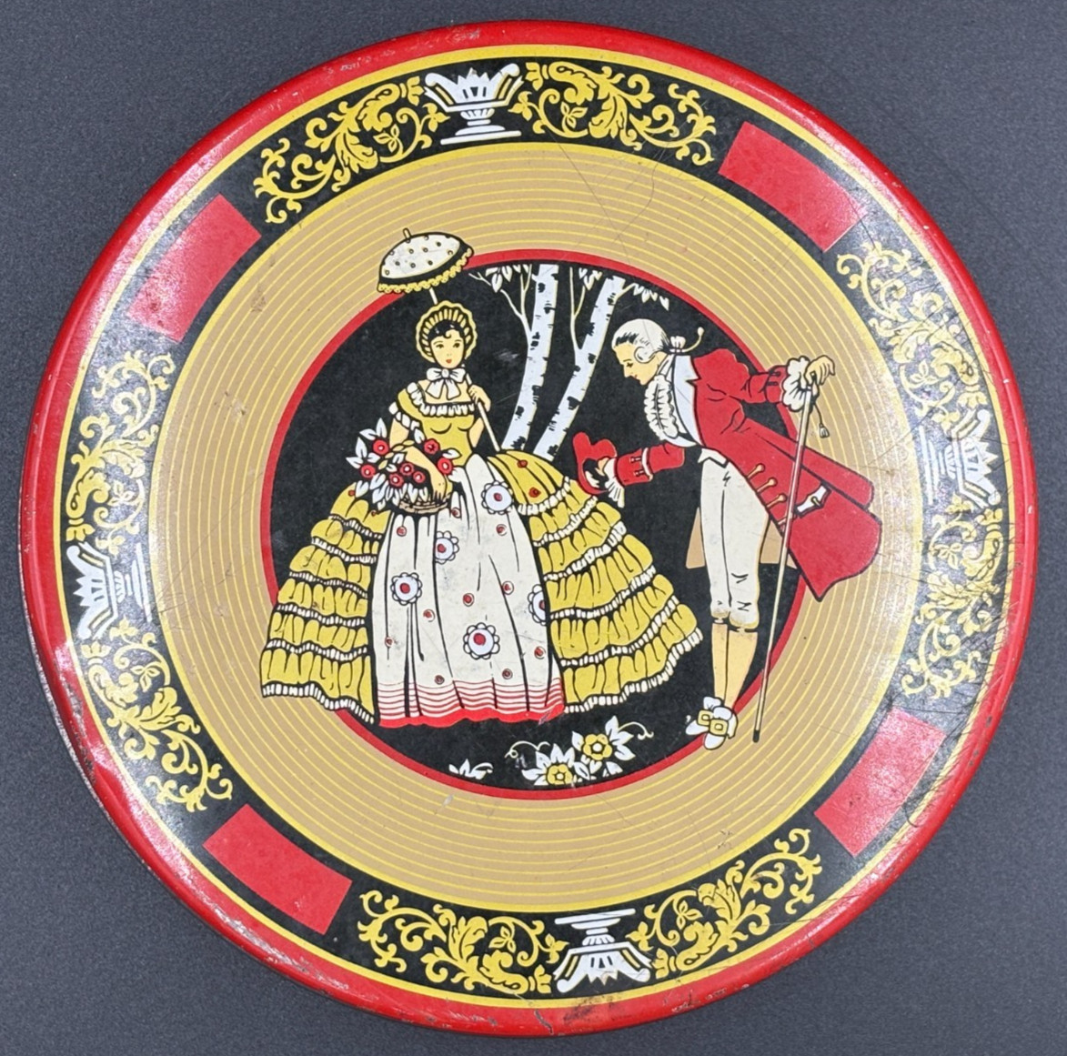 Vintage Red 1930s Art Deco Victorian Courting Couple Tin Colonial Decor