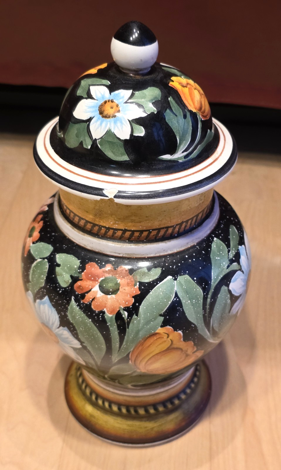 Italian Majolica Hand Painted Vase Isola Bella Ceramic Finial Urn VTG