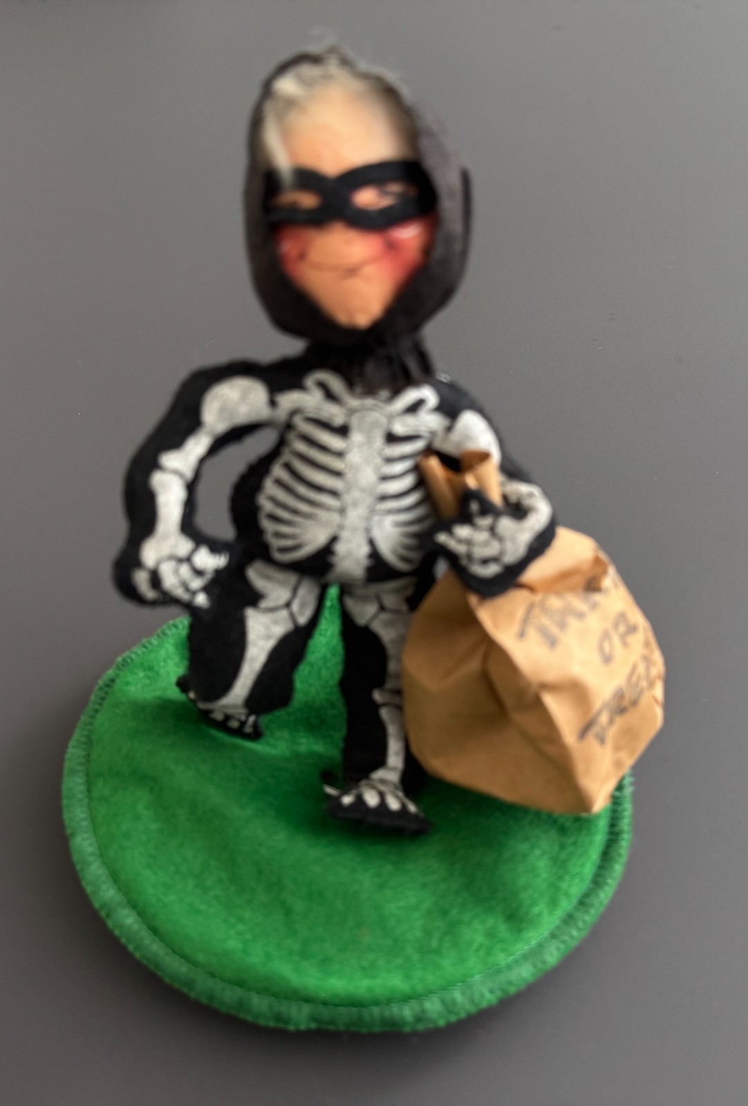 Vintage 1987 Annalee Skeleton 7” Trick Or Treat Doll