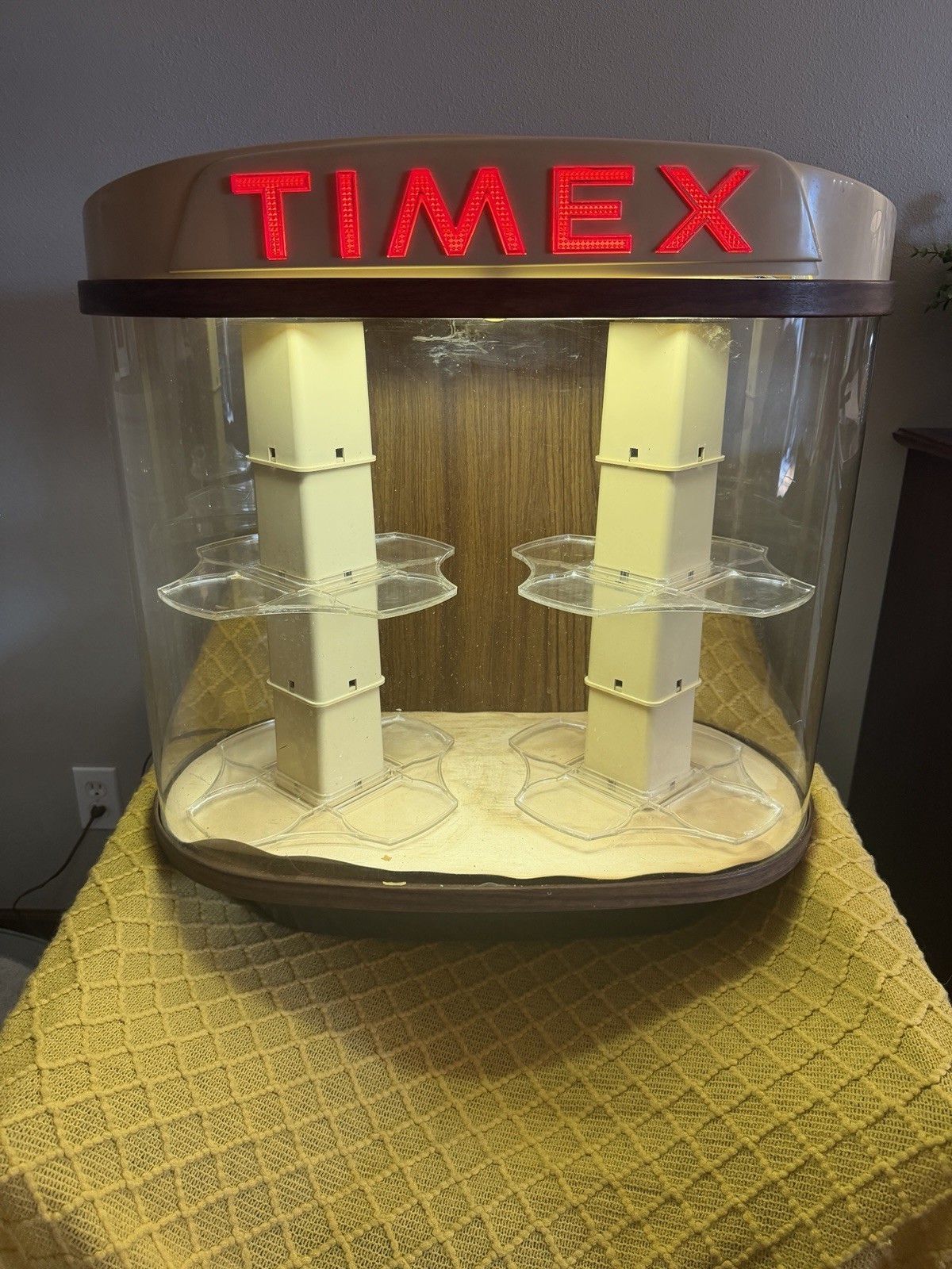 “Rare Vintage Timex Electric Double shelf Rotating Lit Up 70s Watch Display Case