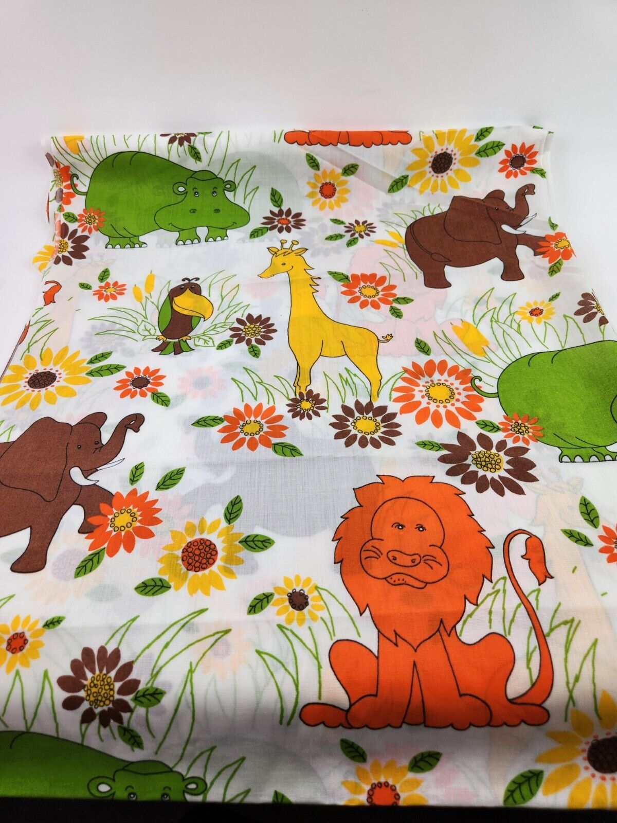 2yds Jungle Animals Flowers Fabric Children’s Juvenile Retro Vintage Cotton