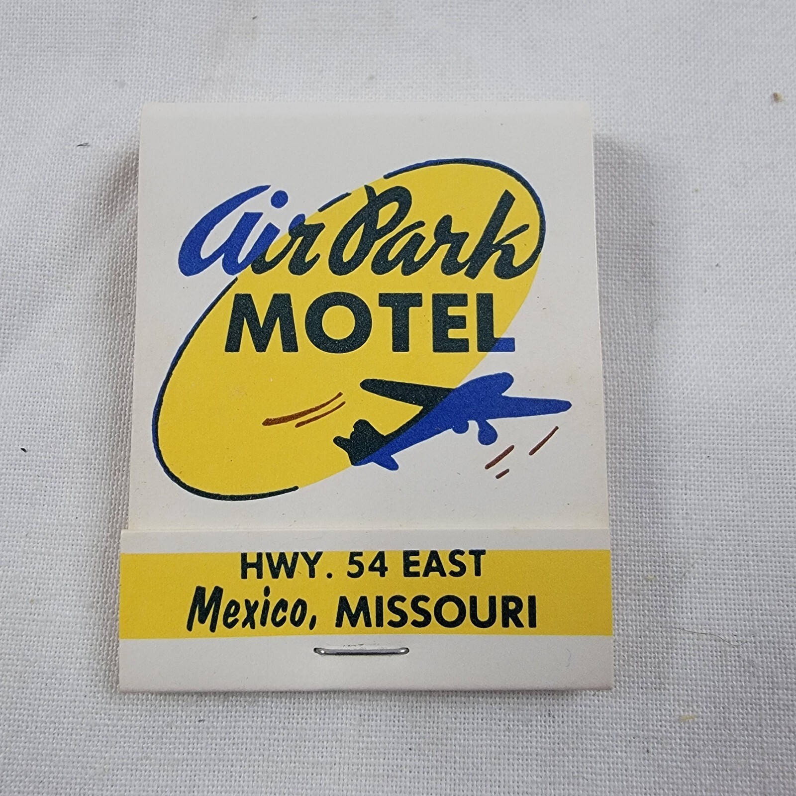 Vintage Air Park Motel Mexico Missouri Full Unused Matchbox NOS 50 in BOX