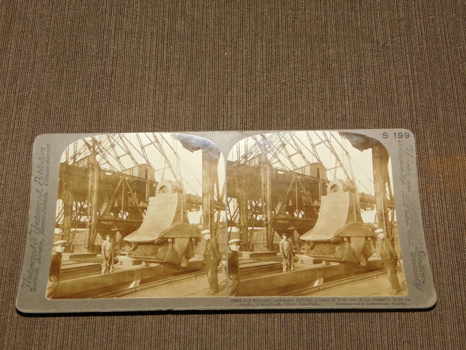 VINTAGE STEREOVIEW STEREOSCOPE CARD SHIP IRON ORE DOCKS CLEVELAND OHIO
