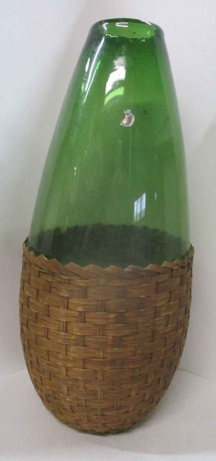 Vintage Italy Italian Glass and Wicker Wine Bottle Carafe 22.5\