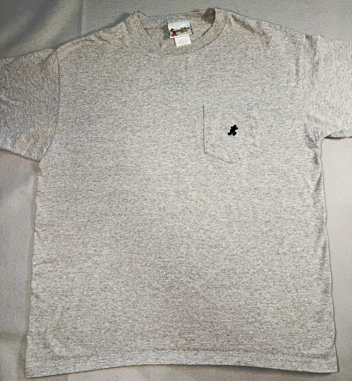 Vintage 90s Made in USA Walt Disney World Mickey Mouse Pocket Tee