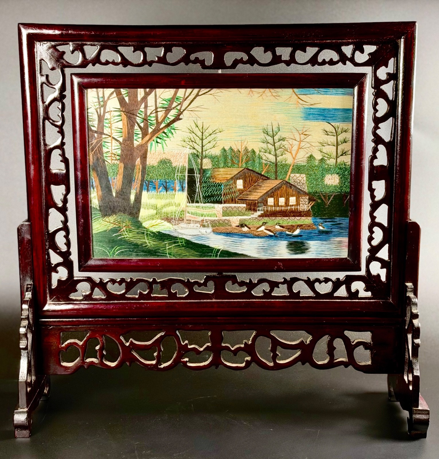 Large Chinese Suzhou Double-Sided Silk Embroidery Table Screen with wooden frame