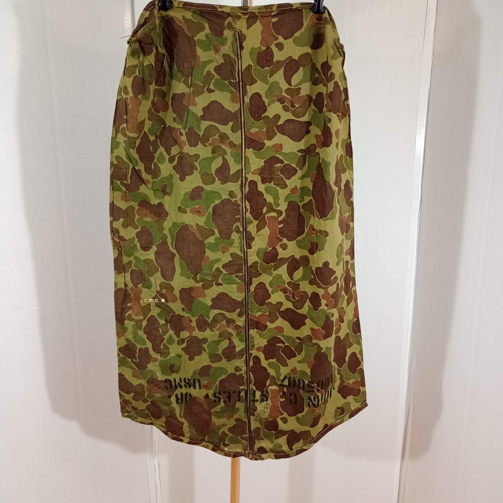 RARE WWII U.S. MARINE CORPS USMC FROGSKIN CAMO GARMENT BAG NAMED
